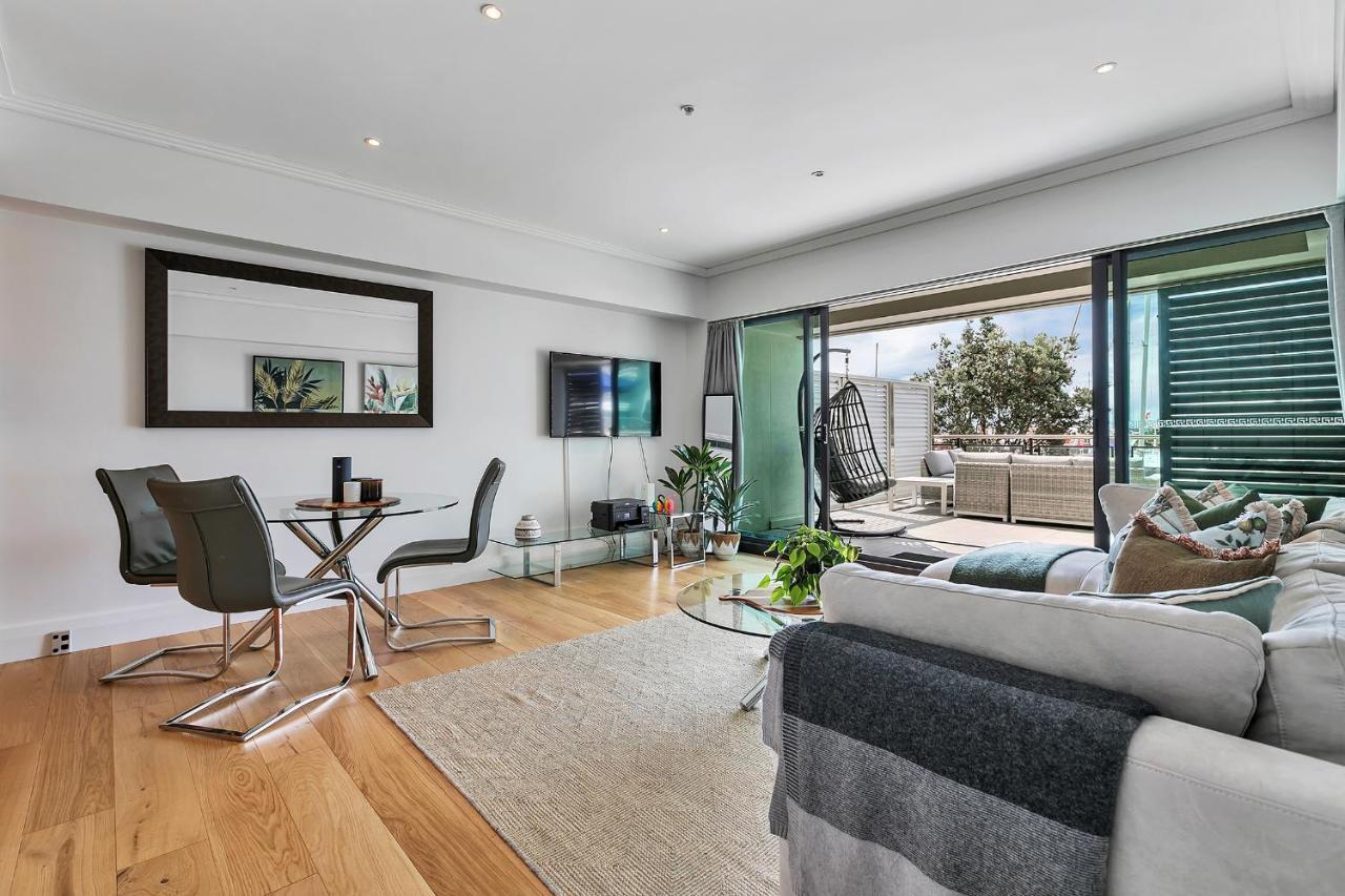 Appartamento Ultimate Outdoor-Living Urban Getaway! 1 Carpark Auckland Esterno foto